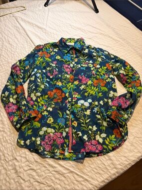 Chic, 100% Cotton Floral Button-Up Shirt - Navy with Multicolor Print